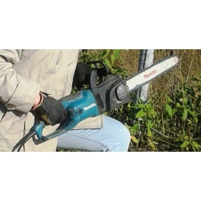 Электропила Makita UC3550A