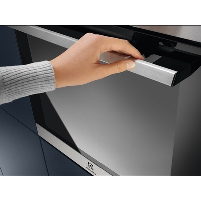 Духовой шкаф Electrolux EOF3H40BX нержавеющая сталь