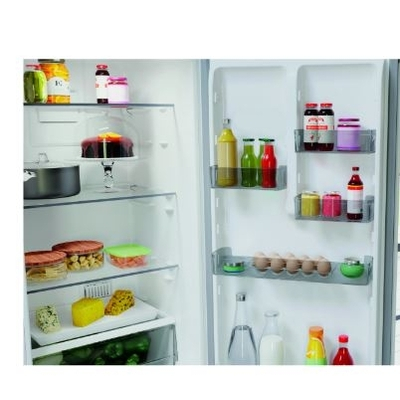 Холодильник Hotpoint HT 4200 W белый