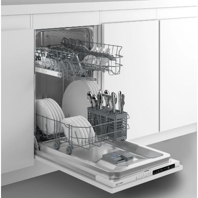 Посудомоечная машина Indesit RWM 8E55